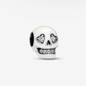 ✨ Glow in the Dark Pandora Skull Charm! ✨